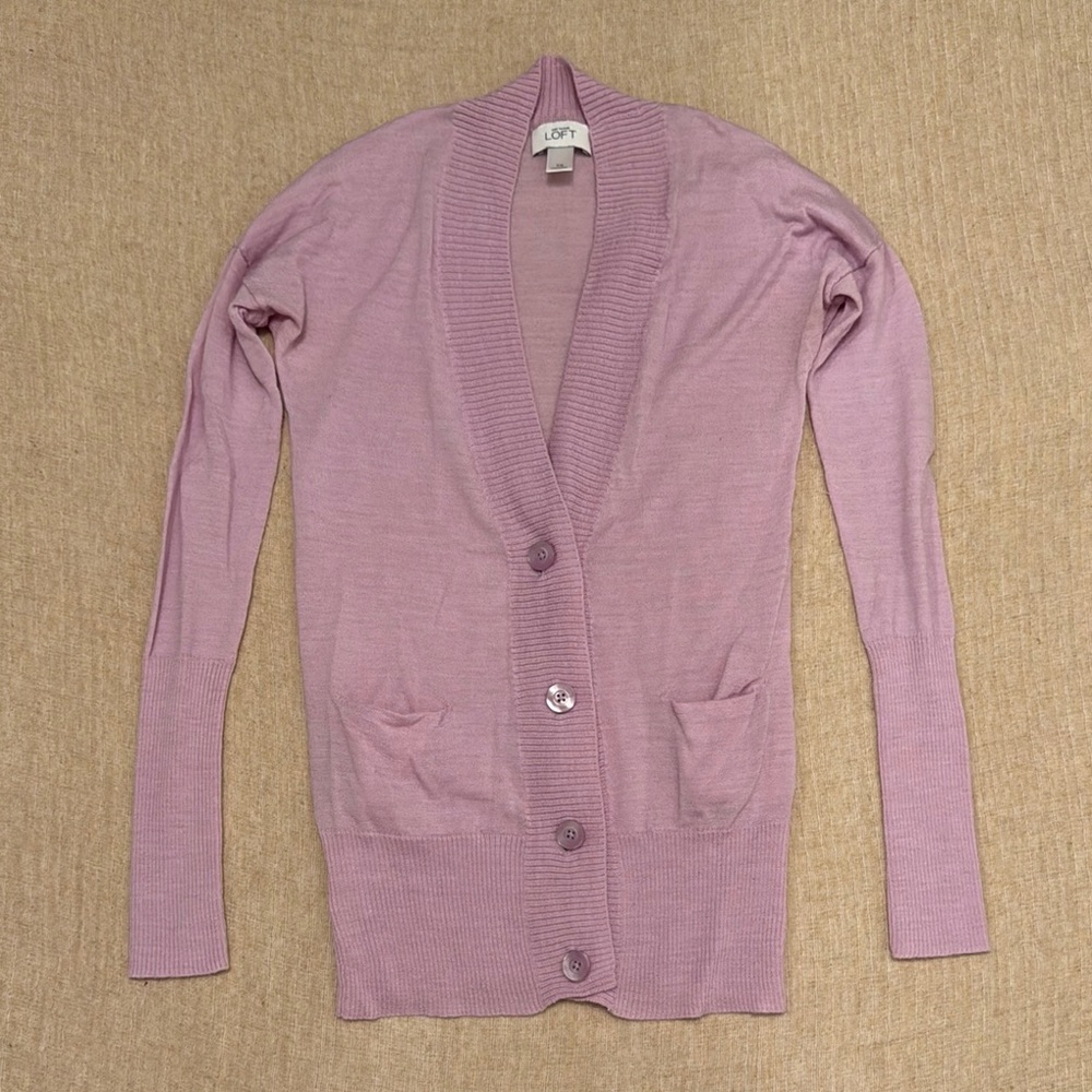 LOFT Women's Pink Cardigan Sweater‎